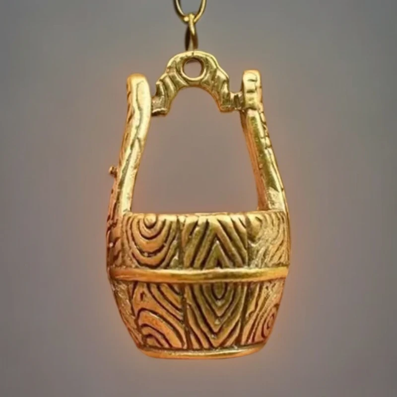 买彩打牌豪运连连男女招运进财复古一桶金高端黄铜汽车钥匙扣挂件