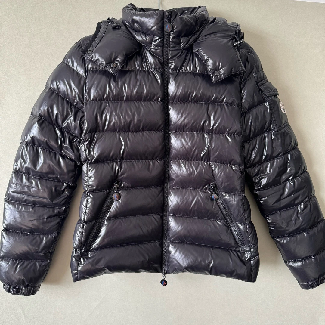 1码/Moncler/蒙口 袖标亮面羽绒服/98新/jm06141