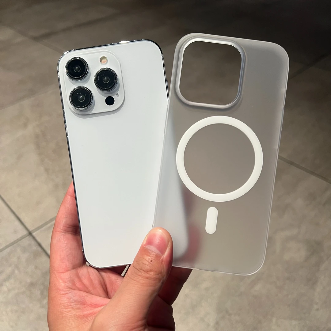 高级感半透磨砂iPhone14手机壳磁吸苹果13promax全包超薄12硬壳