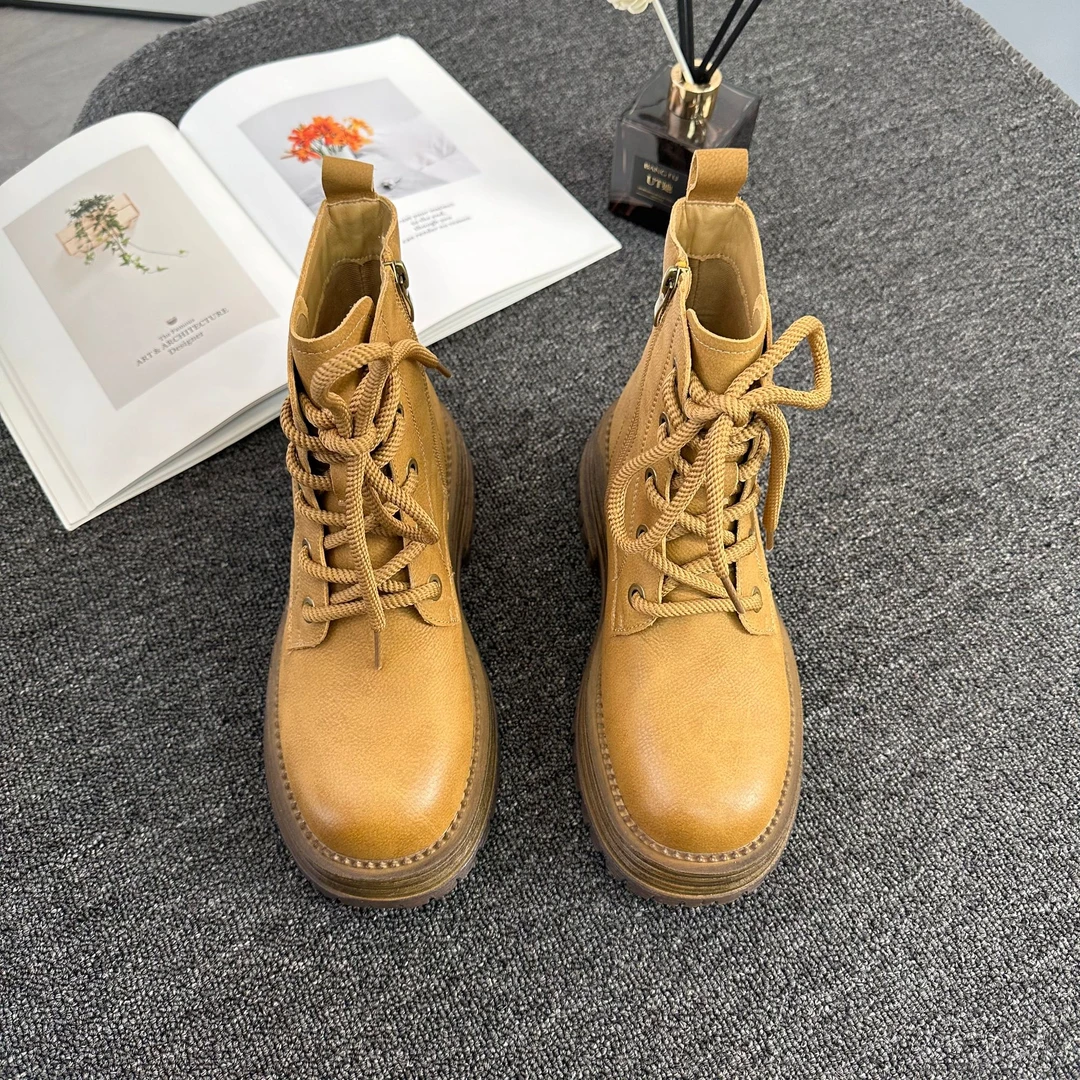 2024新款冬季休闲时尚百搭厚底复古圆头马丁靴 6938-35