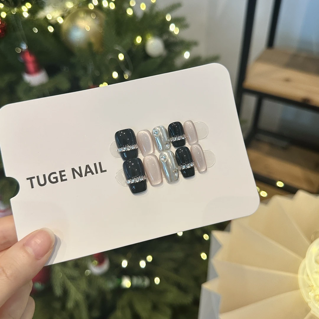 TugeNail“黑色童话”夏季高级复古极简小众设计师美甲-芬达