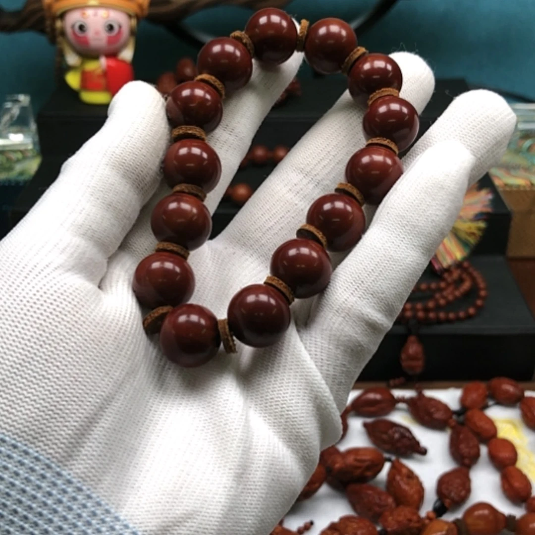 【闪购商品】文玩核桃手串低****！