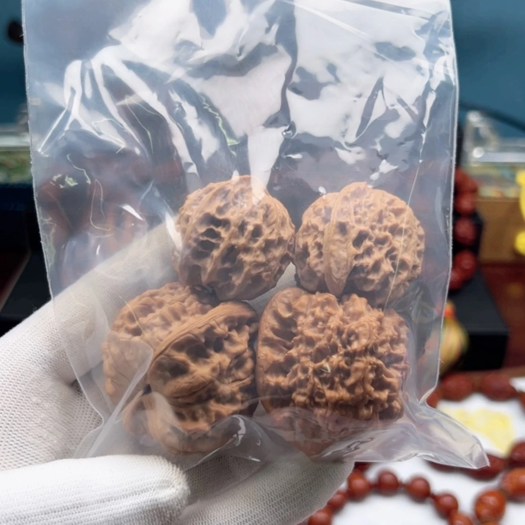 【闪购商品】桃核把件今**缘