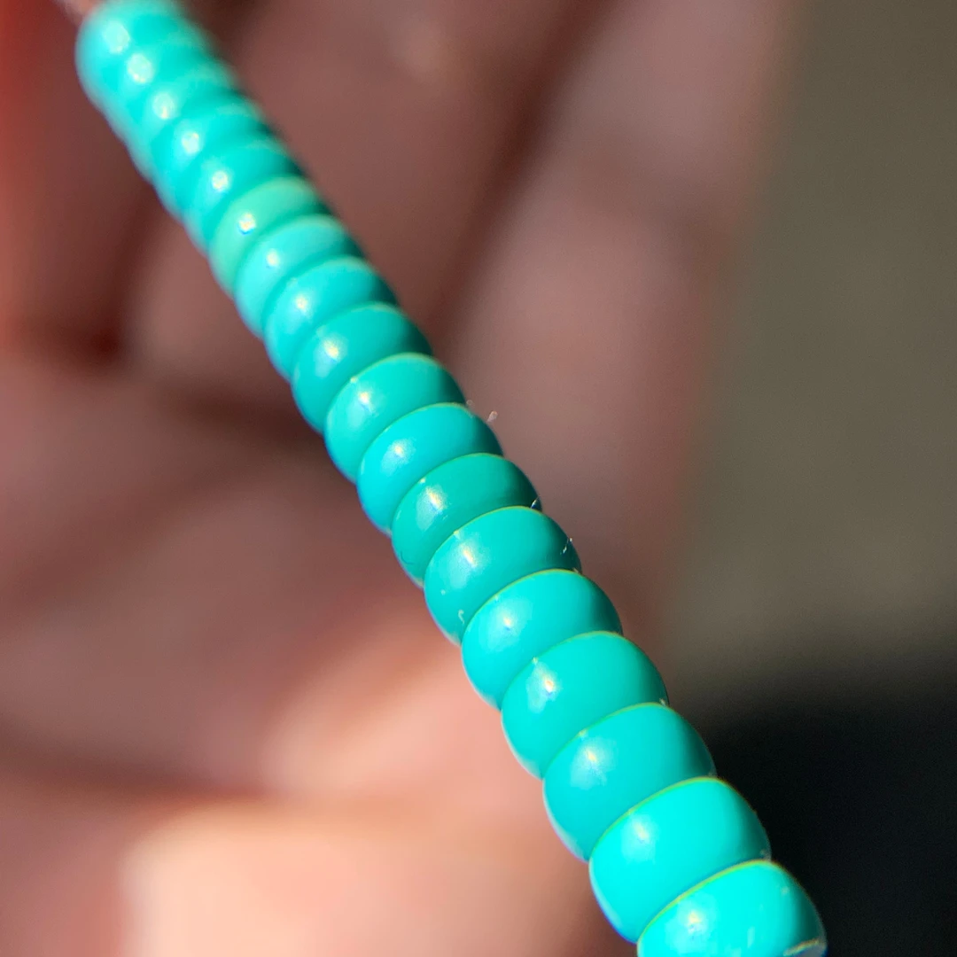 天然原矿绿松石顶嘴线束4×2mm一对随发