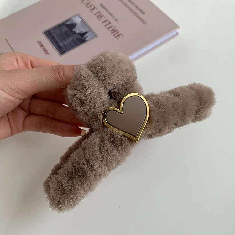 毛茸茸发夹新款头饰气质秋冬超大号毛绒爱心抓夹后脑勺高级感雅丹