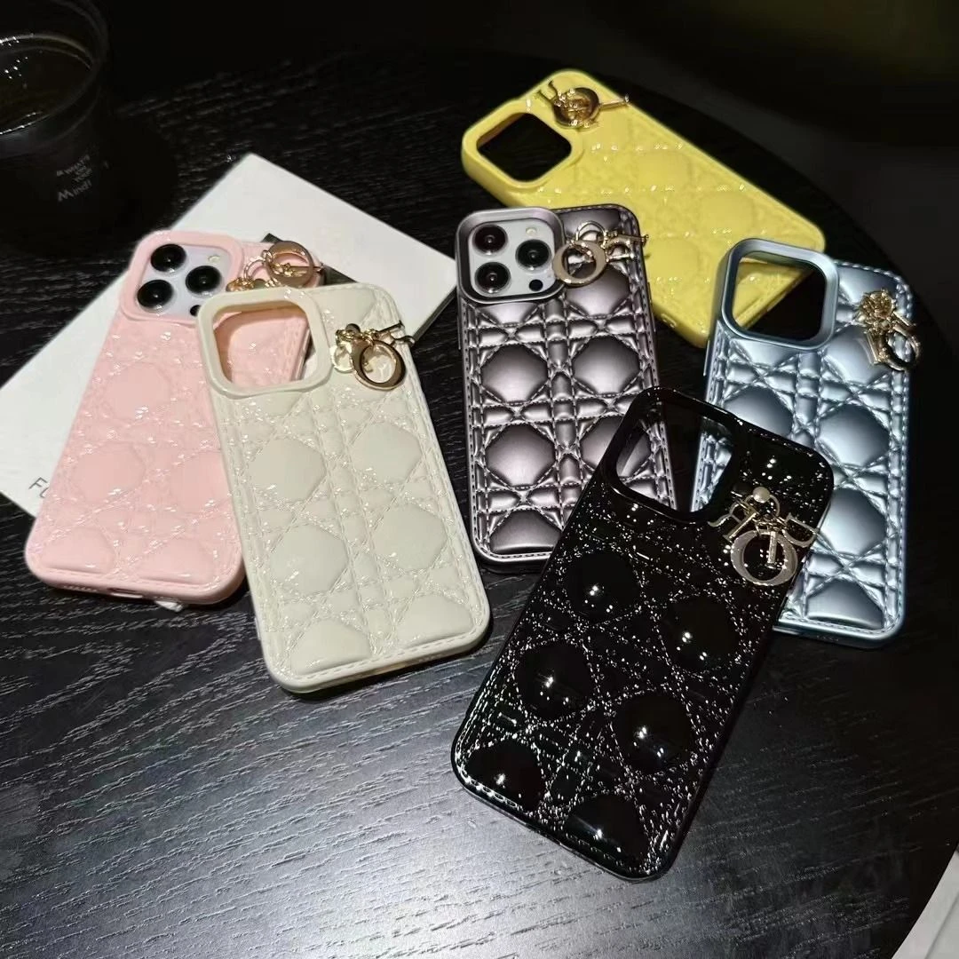 潮牌吊坠iPhone 14promax苹果13 手机壳高级感软壳12防摔11菱格