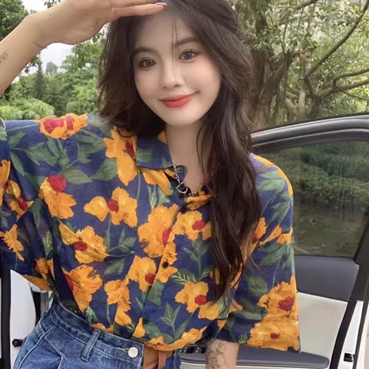 夏季复古港风设计感小众时尚印花短袖衬衫女宽松沙滩风上衣衬衣潮