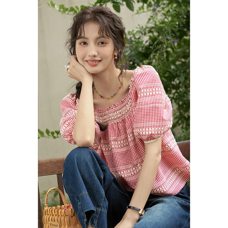 【年中大促】谜秀法式衬衣时尚百搭松紧一字领蕾丝刺绣泡泡袖格子