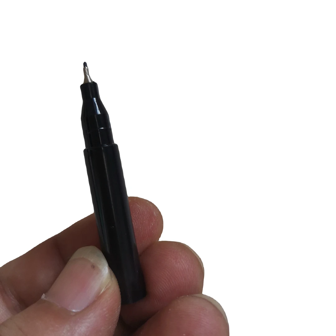 迷你版黑色细尖头笔一支 掌中笔 速干可边玩边做使用（送打磨棒）