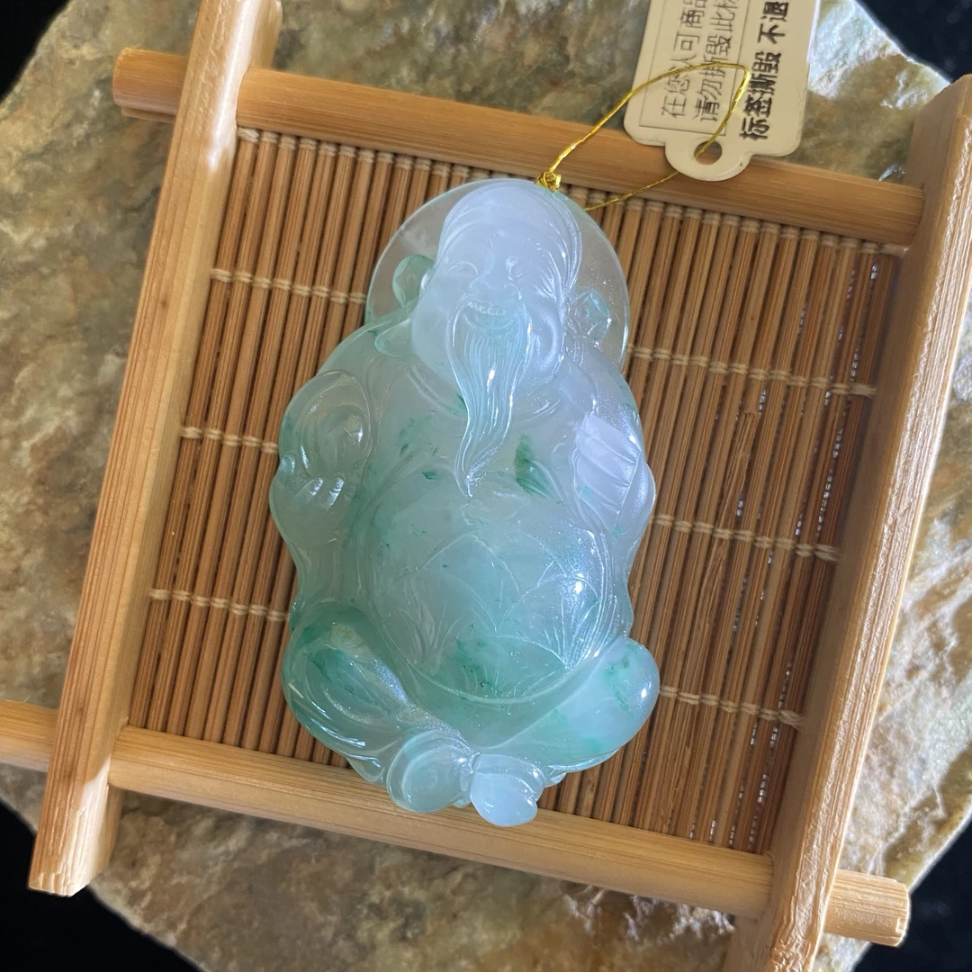 独龙玉冰飘花财神爷手工雕件非洲翠吊坠冰透飘绿色花精美礼物