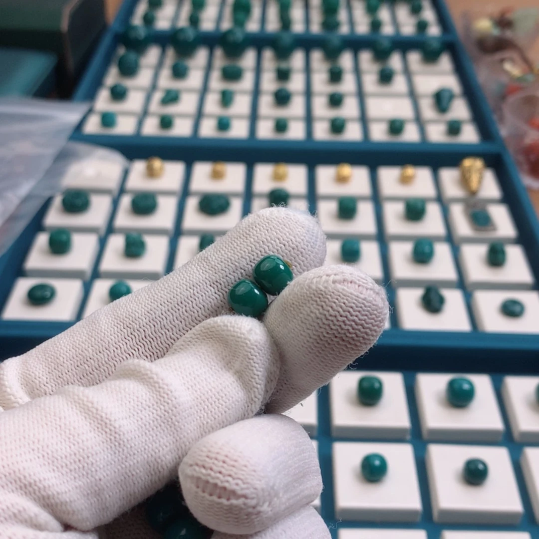 【闪购商品】琉璃颈饰