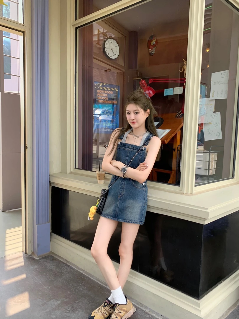 春季新款2024美式复古甜妹背带裙a字裙百搭修身显瘦半身牛仔裙女