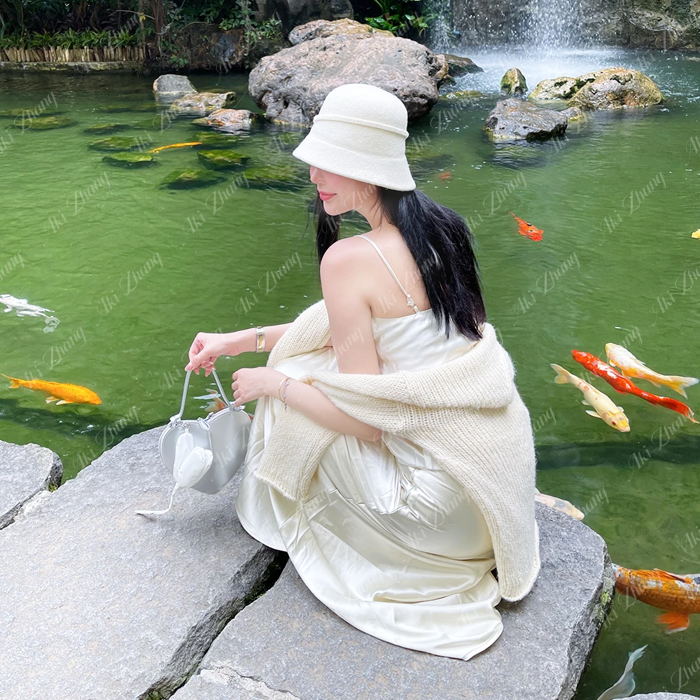 「AKIZHANG 」月光诗集 法式小吊带早秋显瘦露肩内搭短款设计感上衣