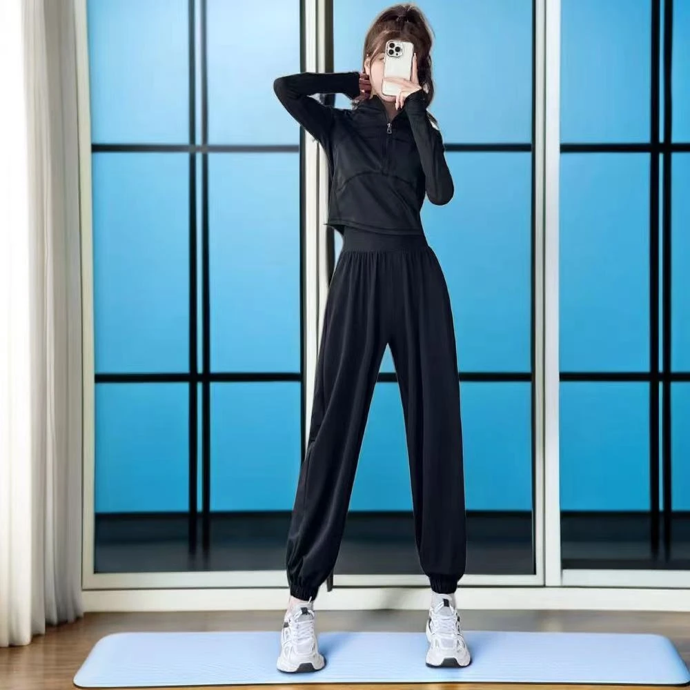 户外休闲运动套装春夏季2025新款跑步健身瑜伽服女显瘦散步减龄