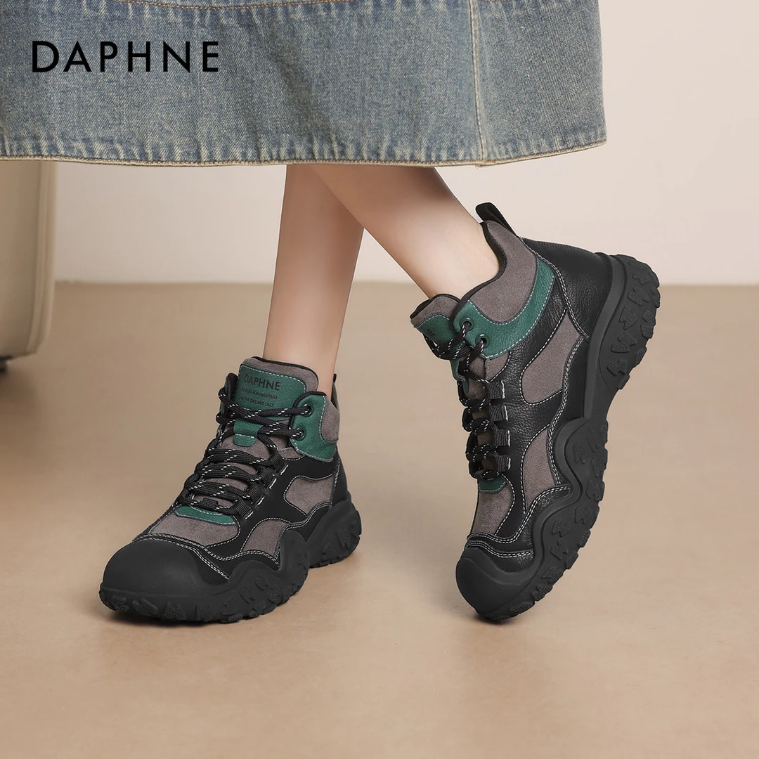 达芙妮秋冬上新女士高帮鞋女款2024户外徒步防滑防水登山鞋登山靴