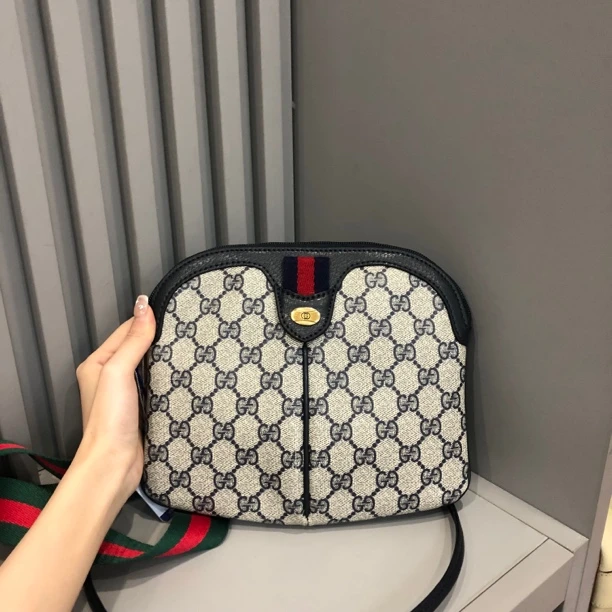95新 GUCCI/古驰 兔兔奢/古驰斜挎包/240330197