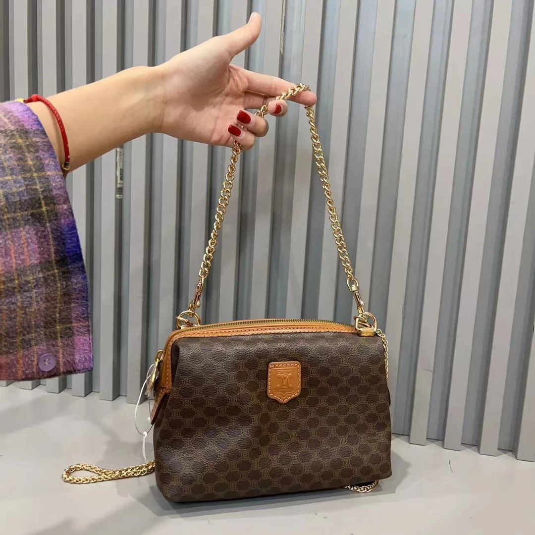 95新 思琳 兔兔奢/思琳手拿包/240811074