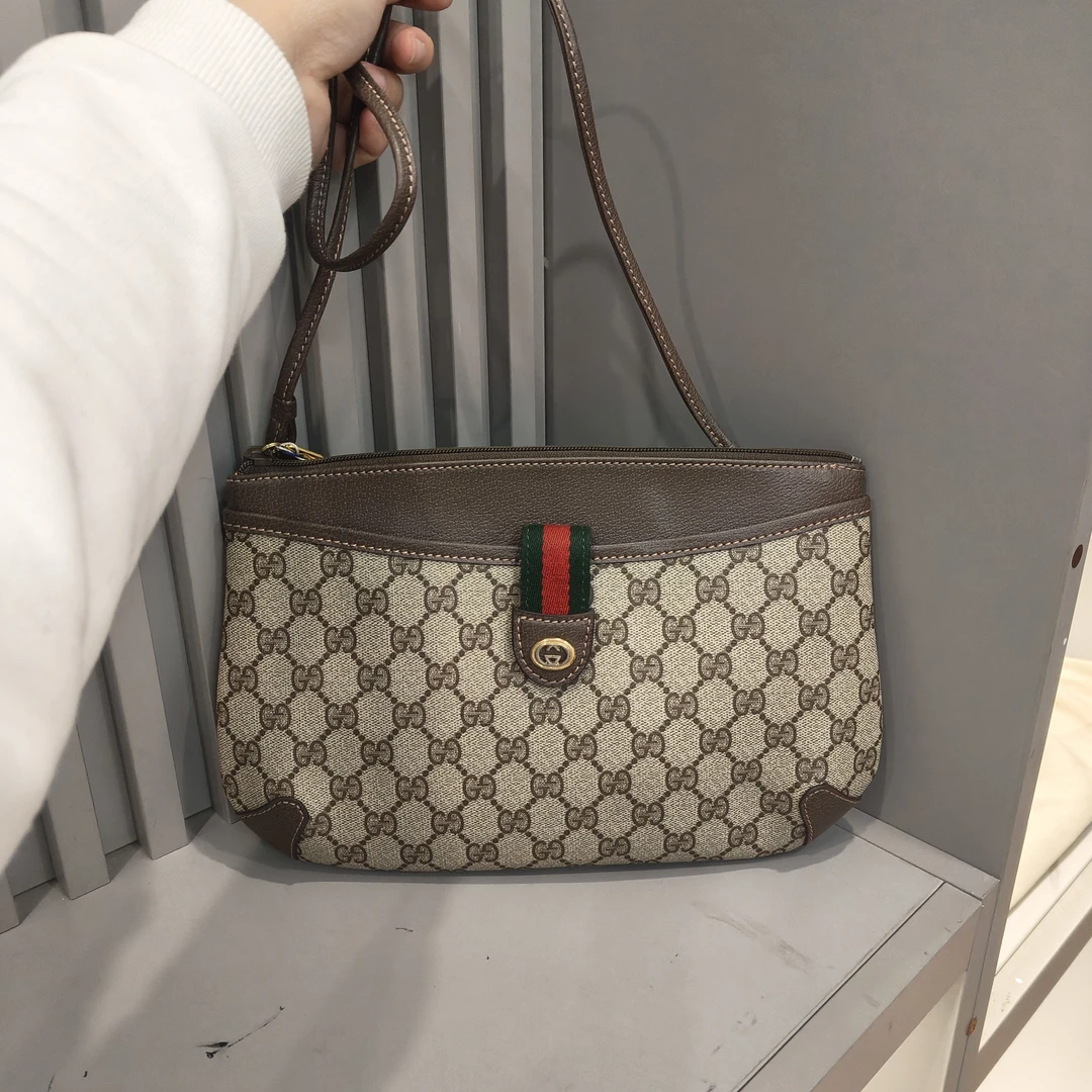 95新 GUCCI/古驰 兔兔奢淼淼/古驰手拿包/240524034