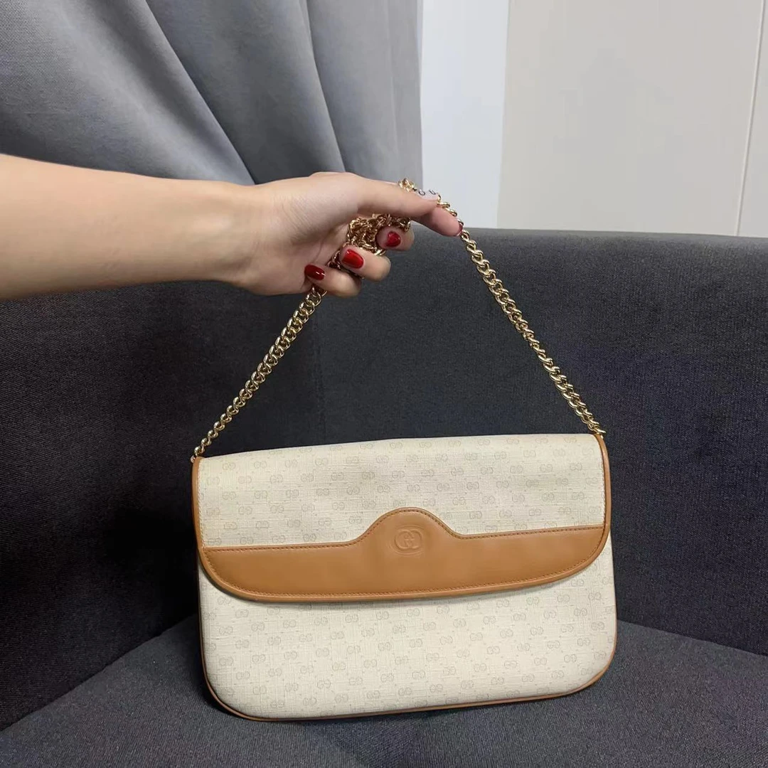 95新 GUCCI/古驰 兔兔奢轩轩/古驰斜挎包/240524021