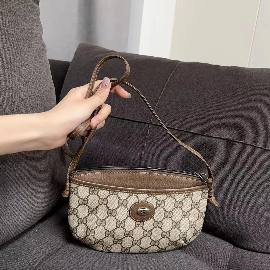 95新 GUCCI/古驰 兔兔奢轩轩/古驰斜挎包/240416023