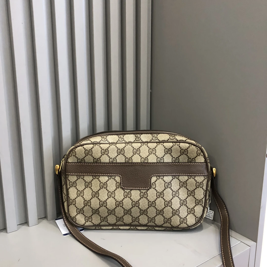 95新 GUCCI/古驰 兔兔奢淼淼/古驰斜挎包/240626127