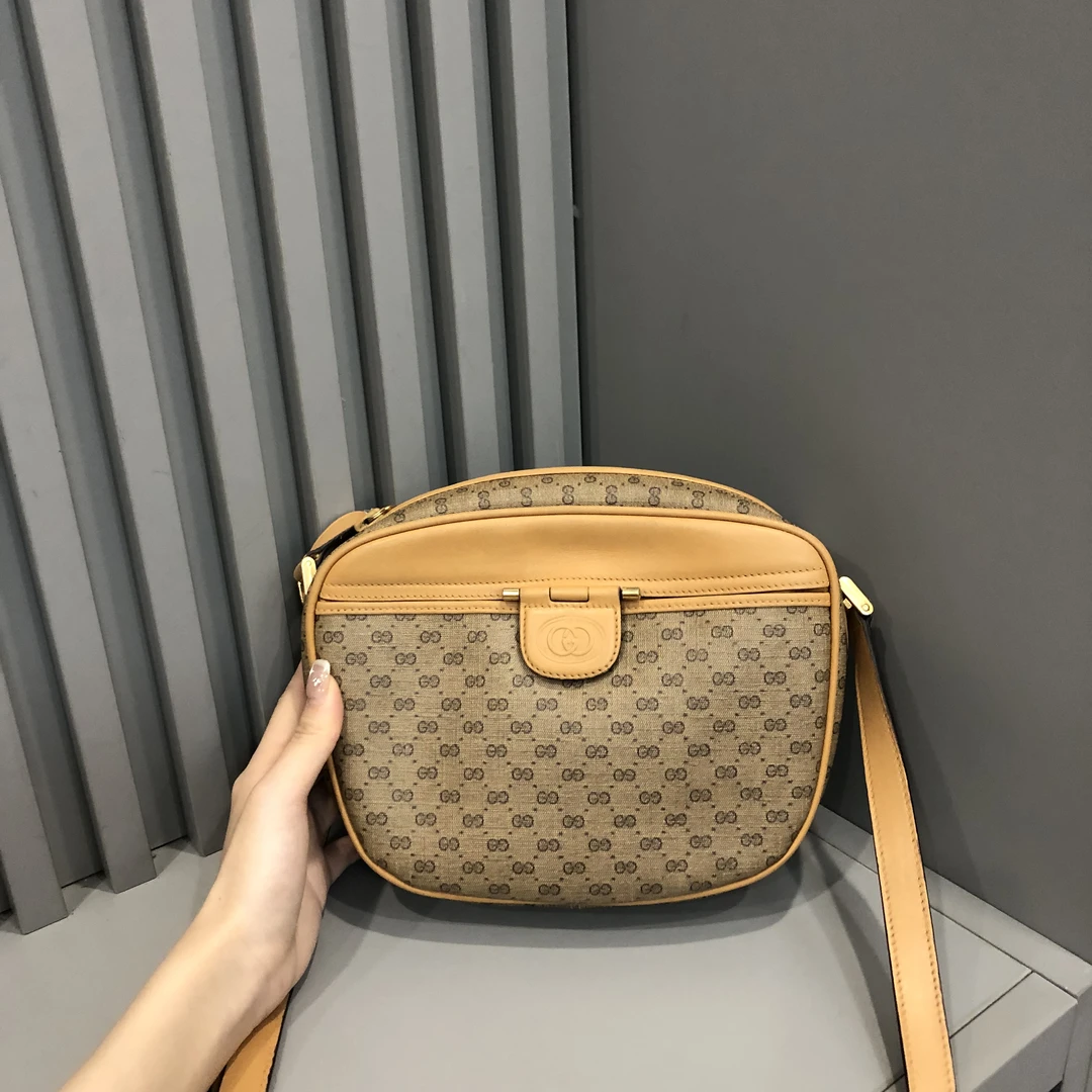 95新 GUCCI/古驰 兔兔奢/古驰斜挎包/240524036