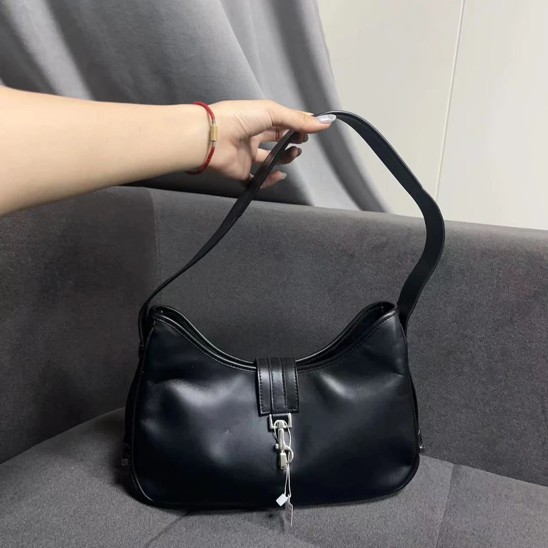 95新 GUCCI/古驰 兔兔奢/古驰单肩包/240531122