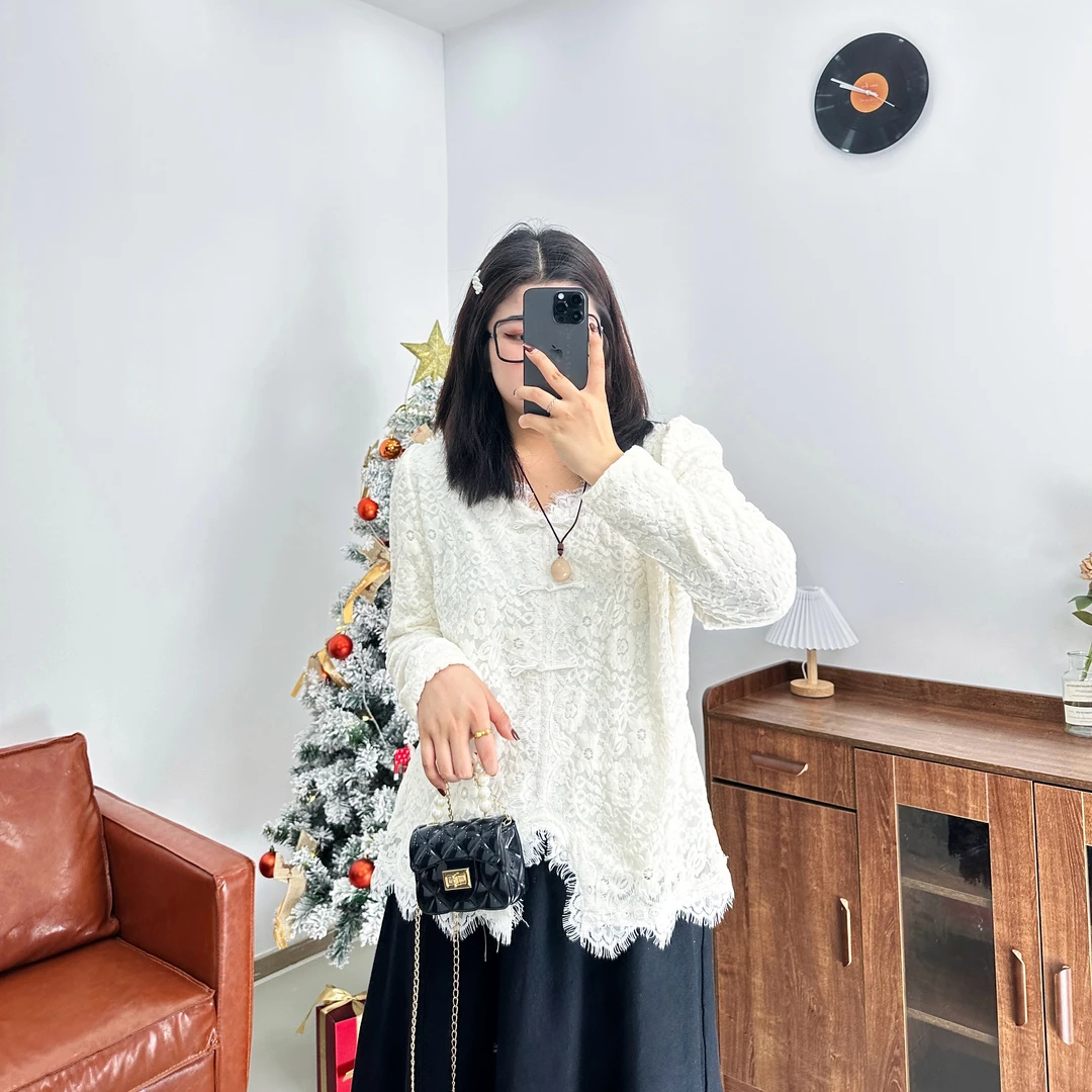 【孟孟推荐】胖mm大码女装盘扣设计气质蕾丝显瘦上衣加绒加厚打底衫