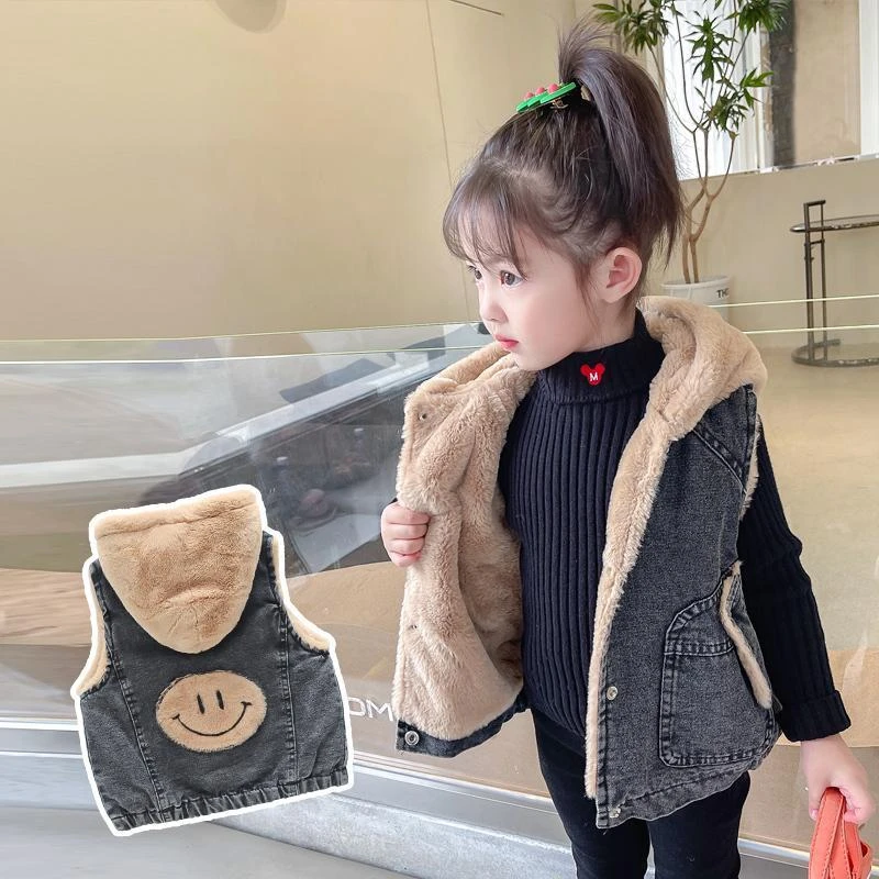 儿童马甲秋冬牛仔加绒2024新款洋气时髦女宝宝马夹小童坎肩外穿潮