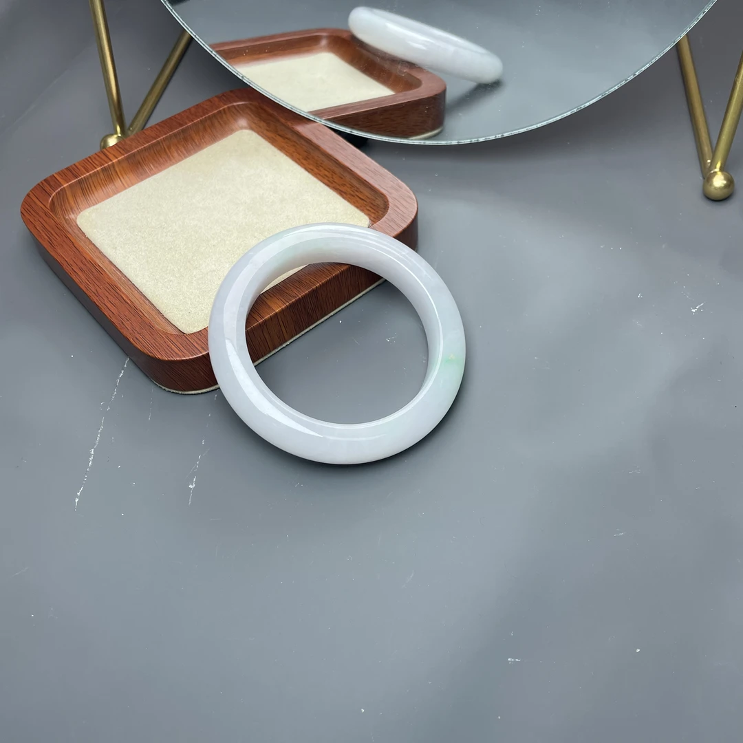 缅甸翡翠A货淡紫飘绿51.8 11.4 9.1