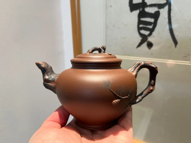 宜兴紫砂 睿丰堂 松报春 长青壶