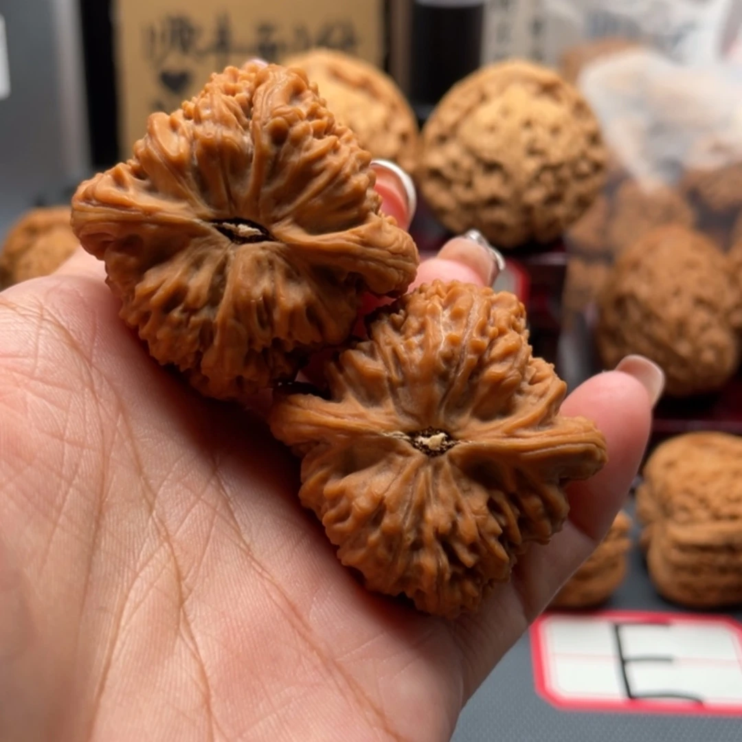 【闪购商品】文玩核桃把件无**看57号高炮