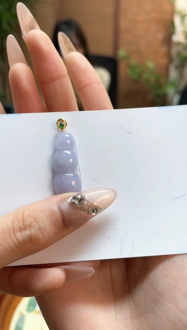 【闪购商品】翡翠颈饰18K金镶嵌豆子