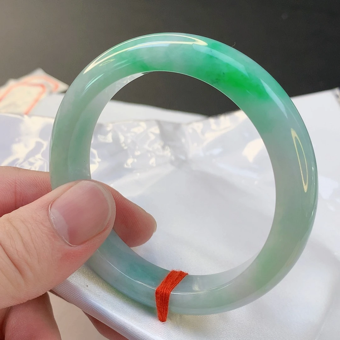 翡翠手镯未镶嵌810天然翡翠A货