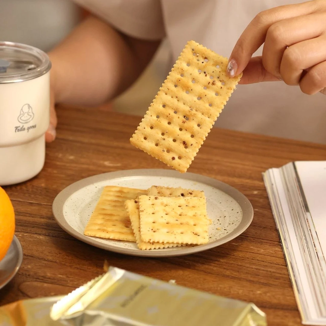 云南特色允礼品牌允礼松茸味黄油苏打饼干350g/盒香脆好吃健康