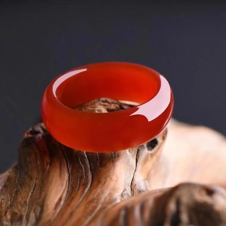 正品爆款天然红玛瑙玉髓男女戒指 多样性发货