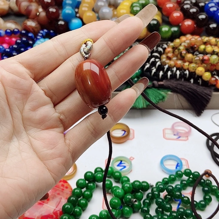 【闪购商品】玛瑙/玉髓颈饰未镶嵌半**颜