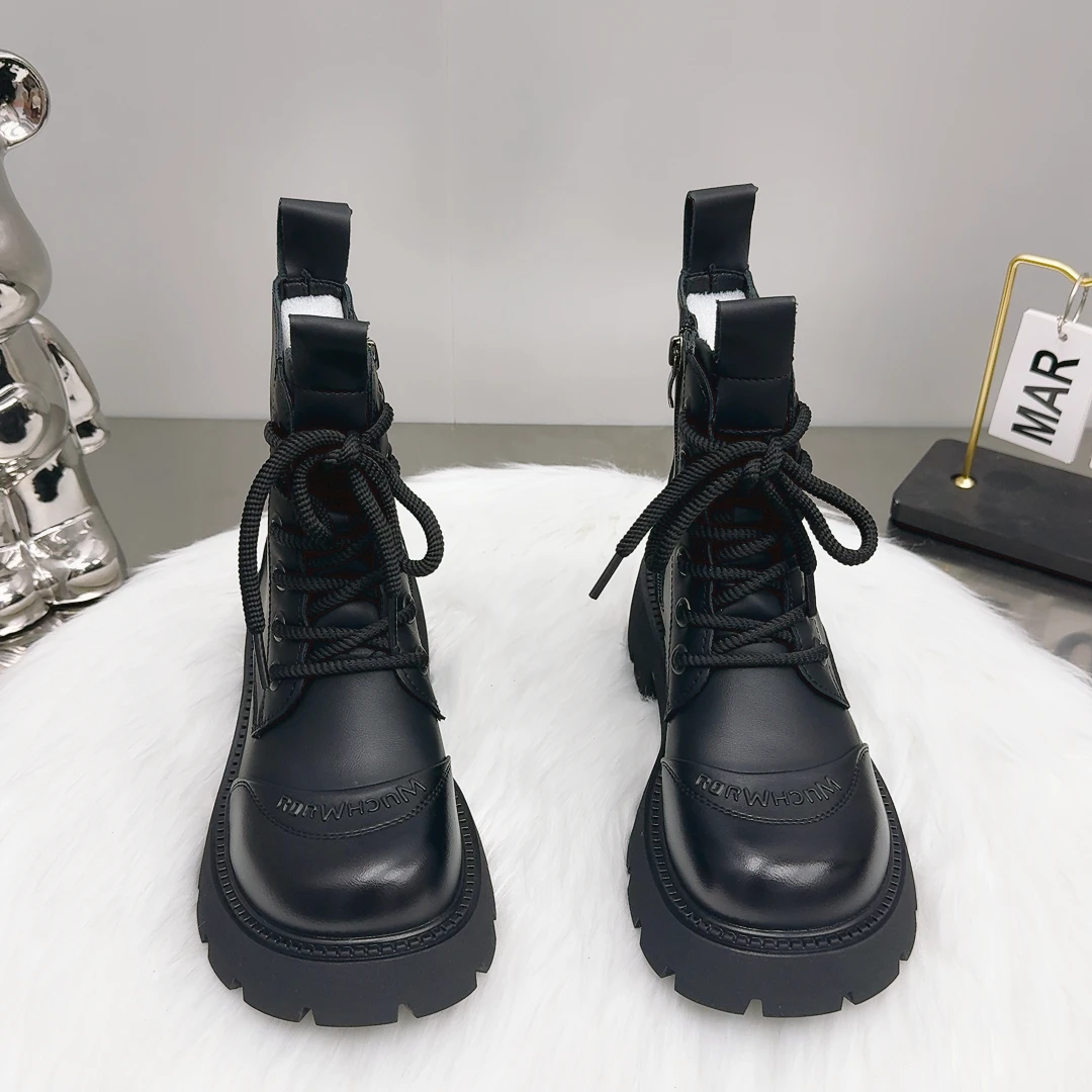 秋冬新款时尚马丁靴（五公分跟）英伦风厚低百搭潮流女厚底短靴