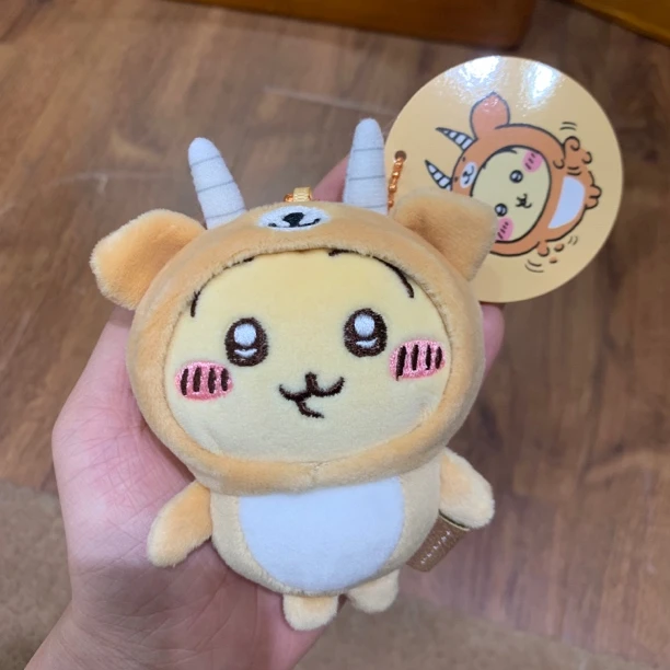 吉伊卡哇chiikawa变装黑斑羚毛绒公仔挂件小八乌萨奇挂饰挂件