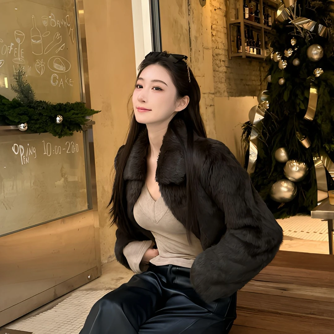 法拉LiLi{贵气老钱}2024新款真皮兔毛百搭秋冬保暖复古女短外套