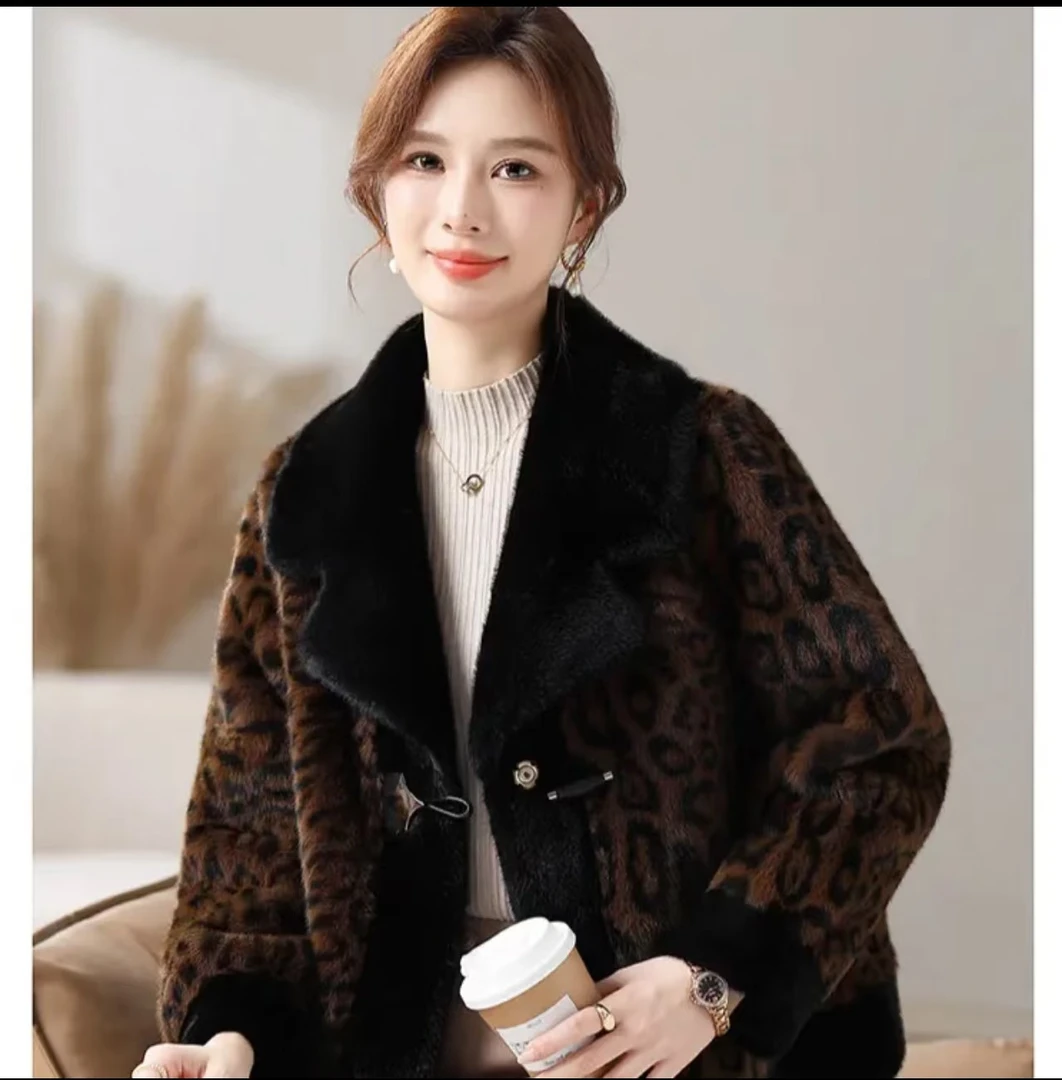 【专柜·正品】豹纹色北极貂冬季保暖正品外套时尚女装轻奢洋气加厚