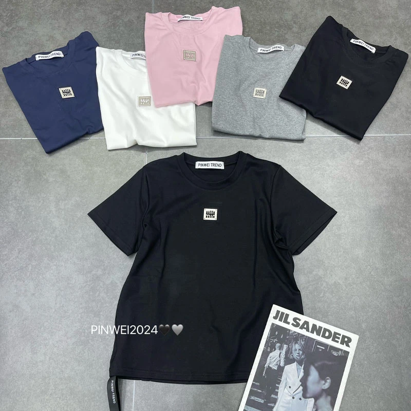 欧货高级感纯色圆领T恤女修身减龄洋气短袖气质休闲透气舒适女款