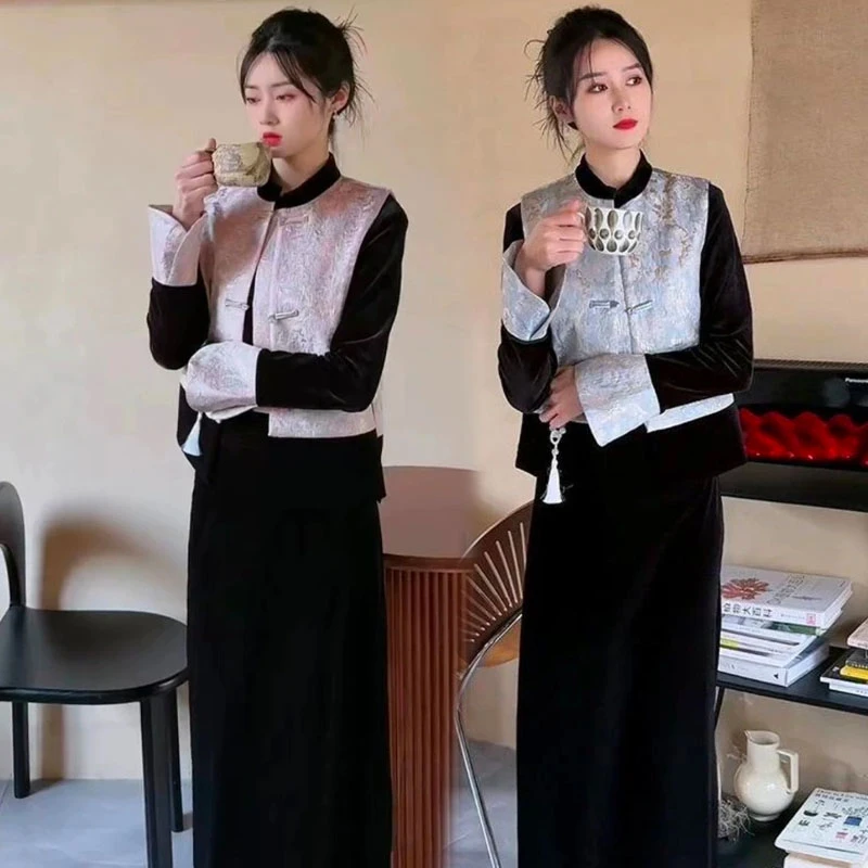 新中式国风新款三件套女加绒刺绣马甲+丝绒小众炸街高级感女装