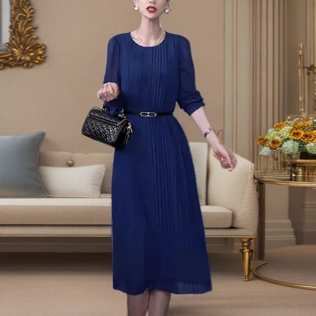 时尚减龄修身显瘦连衣裙女2024春季新款妈妈装高级感轻奢大牌裙子