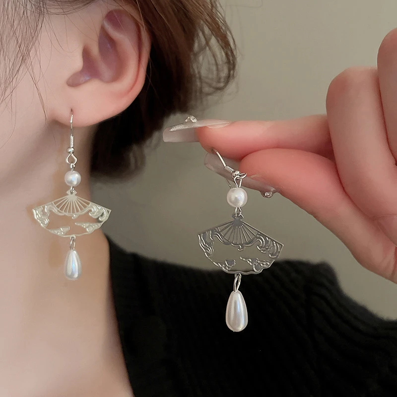 长款扇形吊坠复古女简约温柔轻奢精致高级感小众设计感气质耳饰