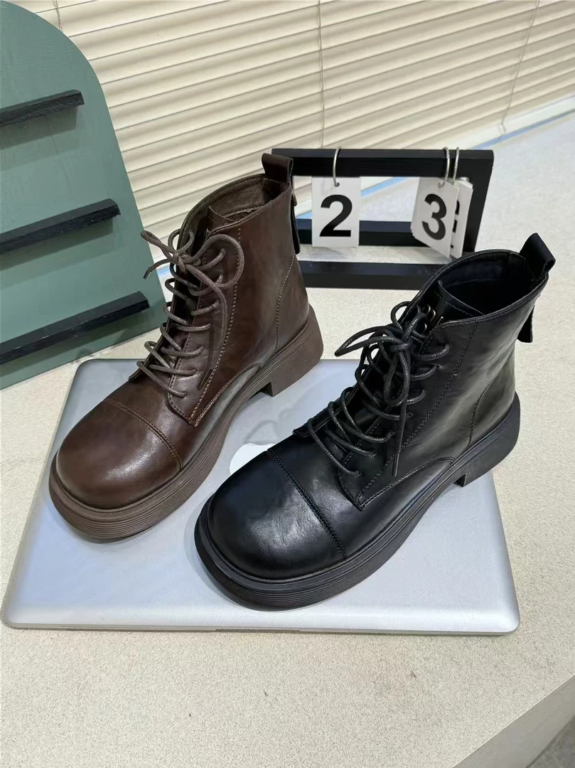 安与沫新款加棉英伦复古圆头短靴休闲时尚