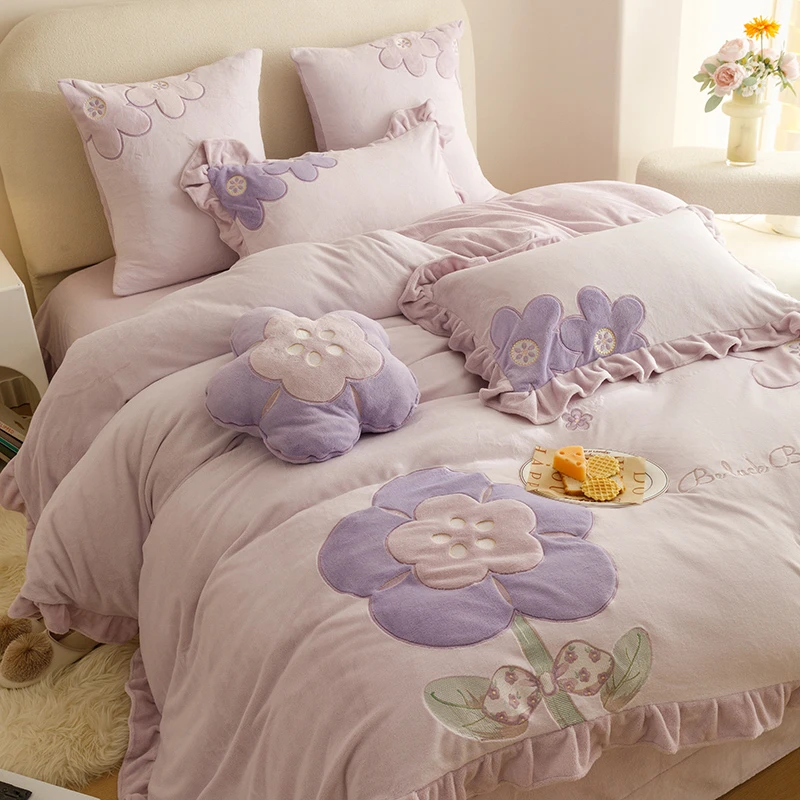 公主风韩版牛奶绒布贴绣四件套加厚双面珊瑚绒绣花被套法兰绒床单
