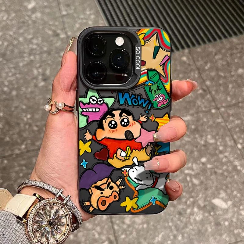 彩绘涂鸦小新适用苹果16/15手机壳iPhone13/14promax防摔12卡通11