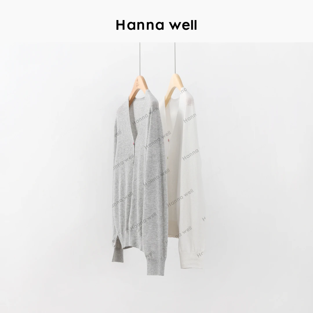 41号【年中狂欢】不退换！“彩虹扣开衫” UPW亚麻棉抗菌针织 CS4B4418