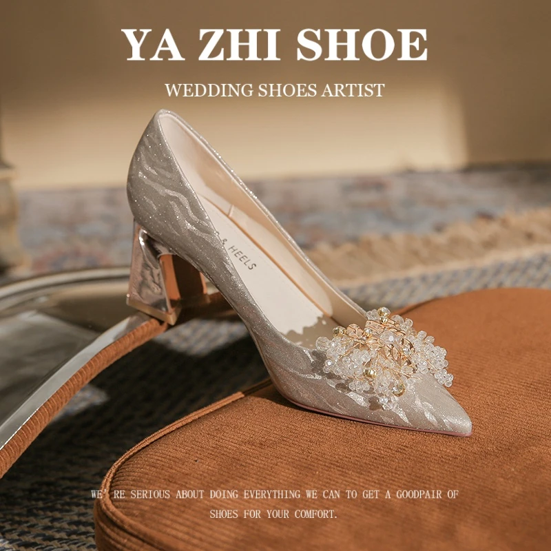 小众气质粗跟高跟鞋主纱敬酒不累脚婚鞋简约浅口宴会伴娘新娘鞋